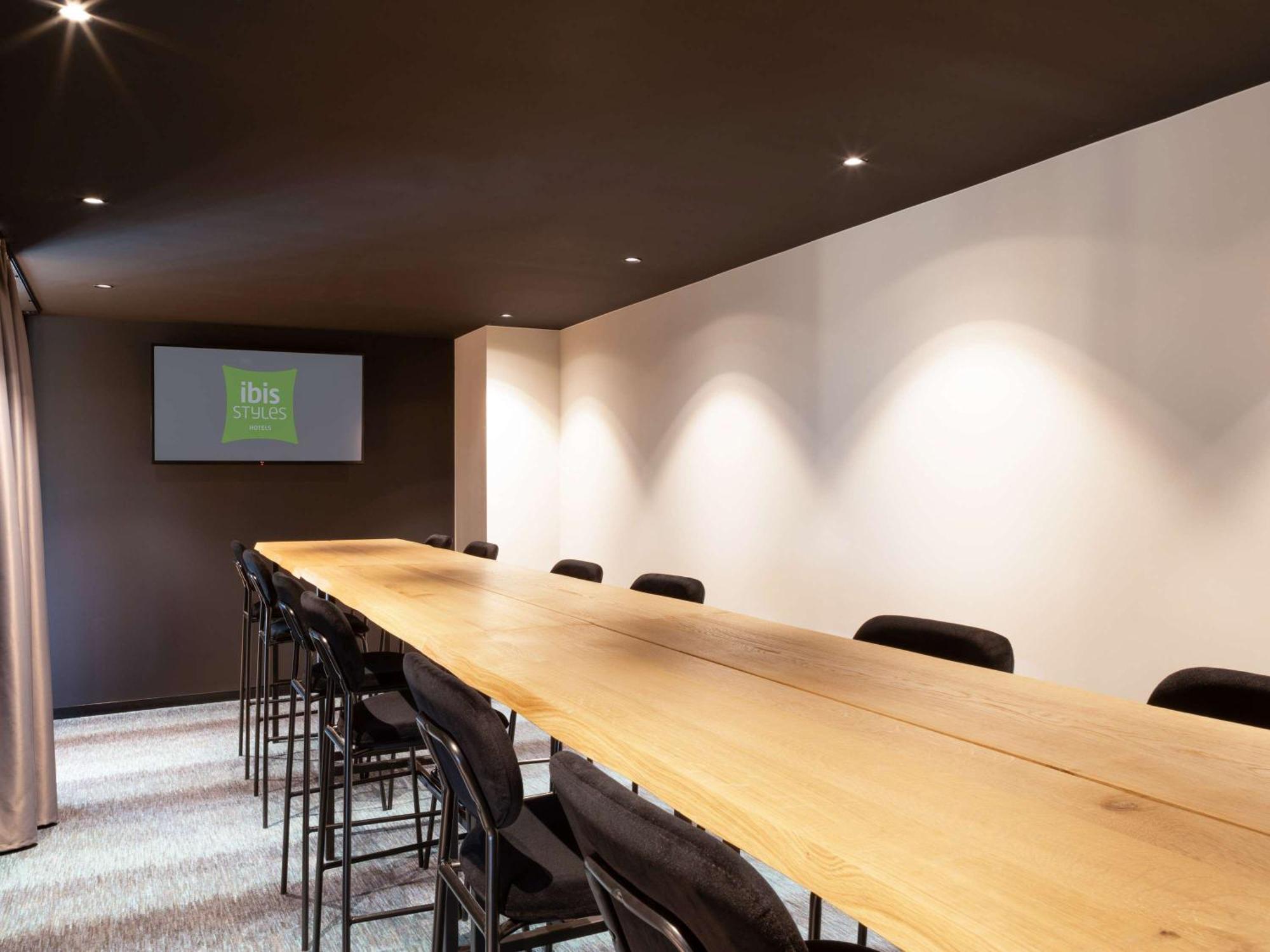 Ibis Styles 3*