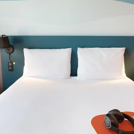Hotel Ibis Styles Miramas Exterior foto