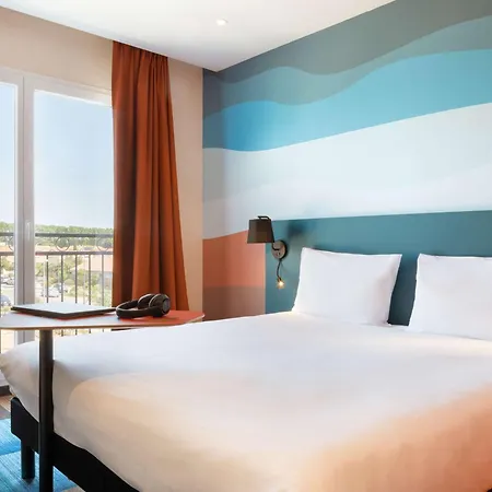 Ibis Styles Miramas Hotel Exterior photo