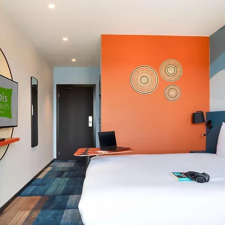 Ibis Styles Miramas Hotel Exterior photo